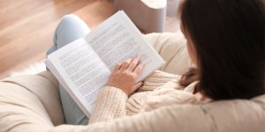 Livres : “L’Église en procès” de Jean Sévillia se glisse en tête des ventes