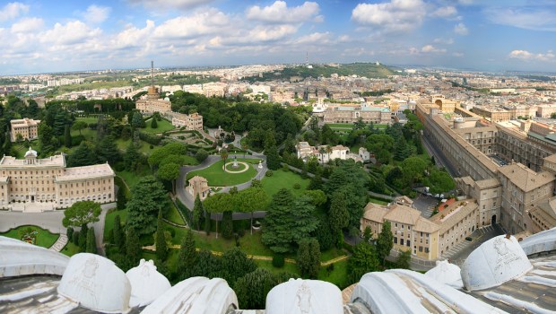 VATICAN GARDEN