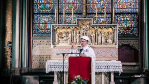 First mass celebrated in Notre-Dame Cathedral