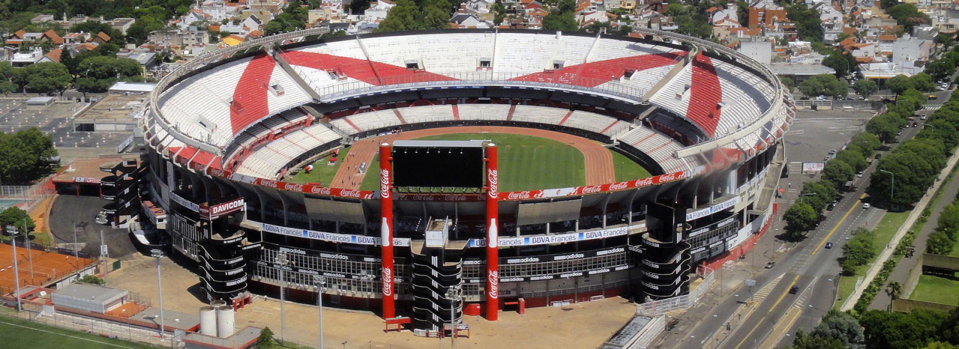 riverplatestadium.jpg