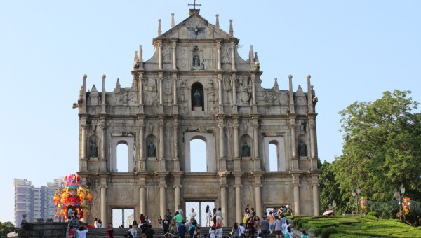 building-crowd-tourism-place-of-worship-macau-town-square-689709-pxhere.com_.jpg
