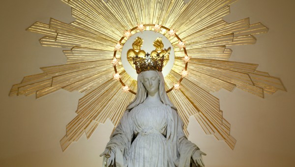 Notre Dame médaille miraculeuse couronnée