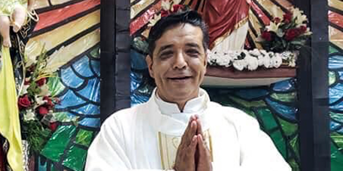 web3-2-jose-martc3adn-guzmc3a1n-vega-priest-mexico-twitter.jpg