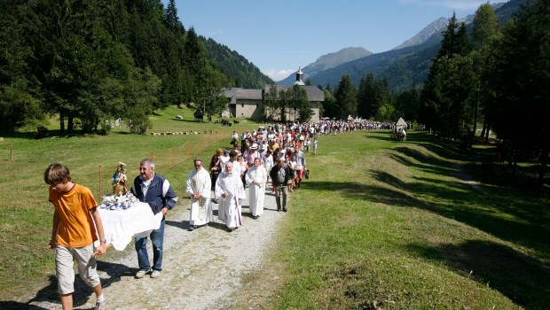 Procession mariale