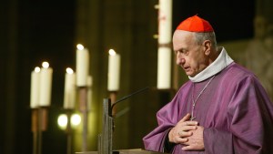 web2-cardinal-etchegaray-godong-fr135819a.jpg