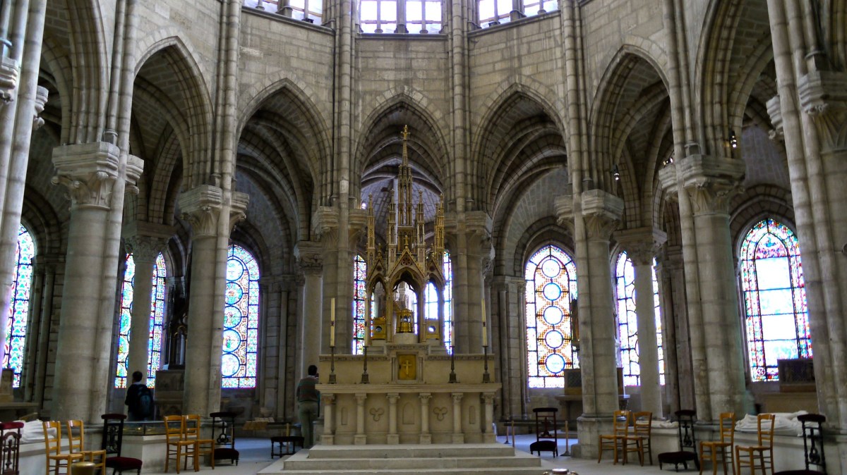 {"rendered":"En images : que reste-t-il de saint Denis ?"}