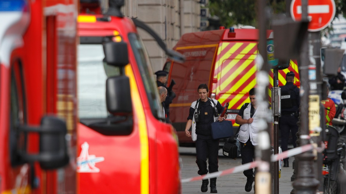 fire-department-france-paris.jpg