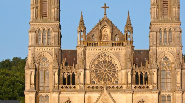Religion , âme , Façade , Christianisme , Extérieur , Gothique , Chrétien , Basilique , Catholique , Catholicisme , Architecture
