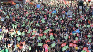 web2-marchons-enfants-2-bioethique-manifestation-salefran.jpg