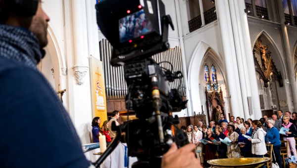 Messe à la télévision