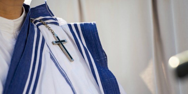 Les sœurs de Mère Teresa peuvent à nouveau recevoir des dons de l’étranger Sari-missionnaires-charite