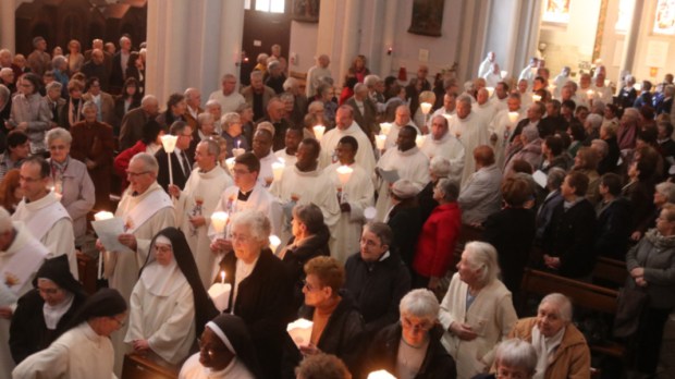 Messe de la chandeleur à la basilique Notre-Dame de Buglose.