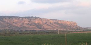 Les lieux de la Bible : le Mont Carmel, théâtre de la victoire du Dieu d’Israël sur les païens
