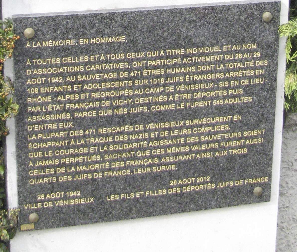 plaque-commc3a9mo-vc3a9nissieux-1942.jpg