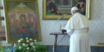 Le pape François invoque la protection de la Vierge Marie face à l'épidémie de Coronavirus.
