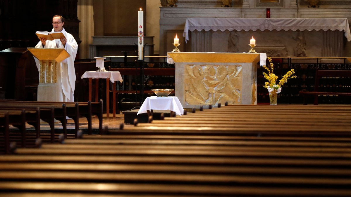 godong-fr114712a.jpg