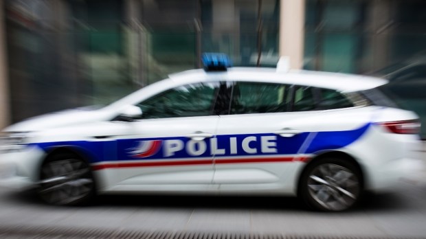 police-car-france.jpg