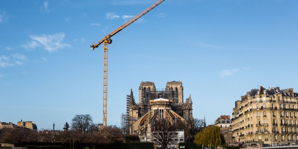 NOTRE DAME DE PARIS