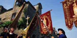 Les 1.300 pardons bretons, une sacrée tradition