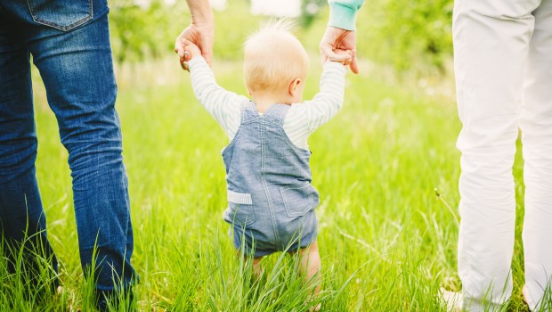 WEB2-WALK-BABY-shutterstock_289233620.jpg
