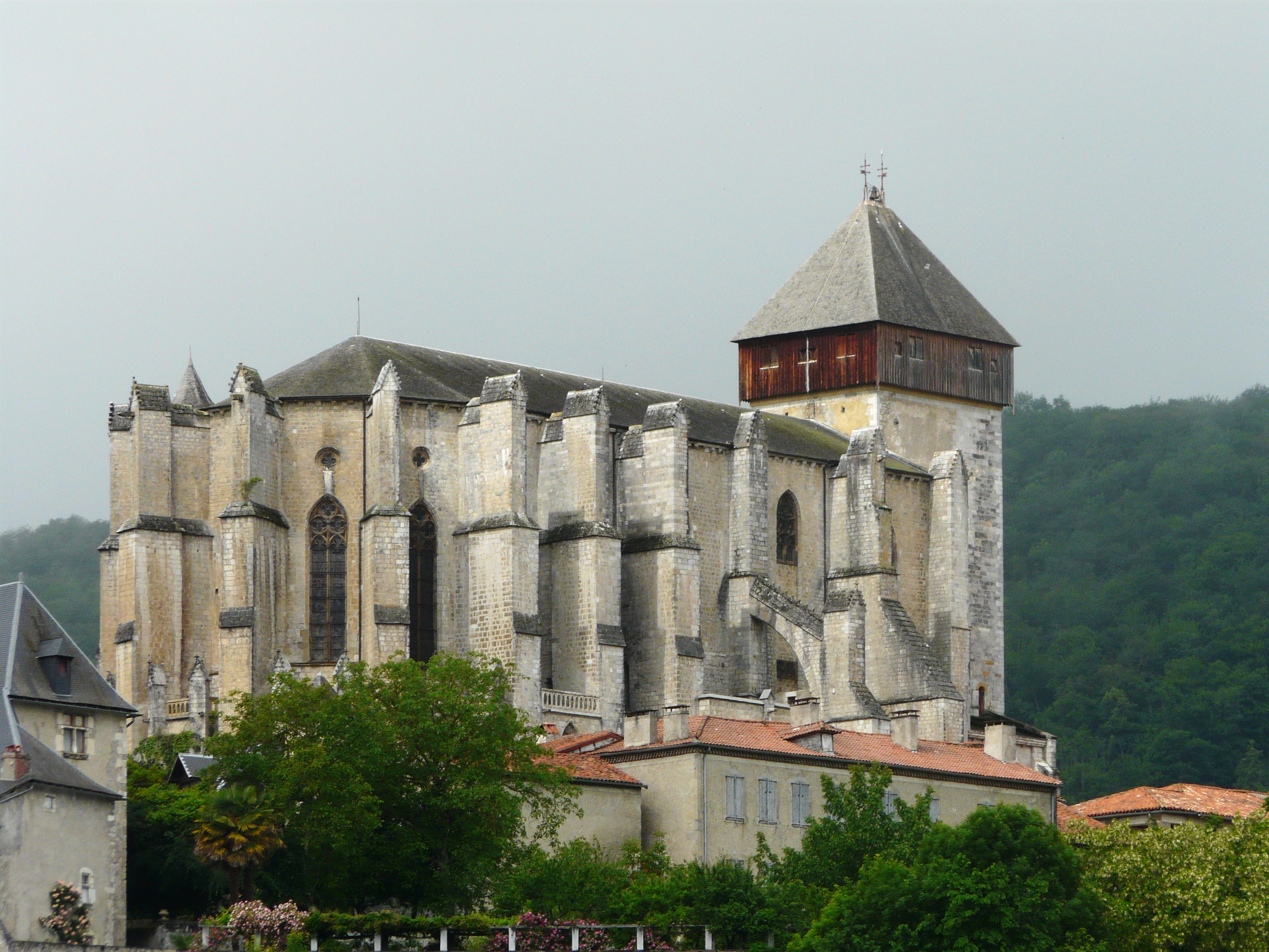 Saint-Bertrand-de-Comminges_cathédrale.jpg
