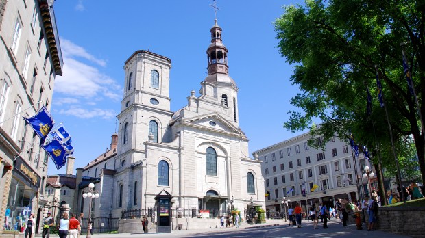 C'est vraiment triste : Un Québécois sur deux ne croit pas en Dieu ! NOTRE-DAME-DE-QUEBEC-shutterstock_128257148