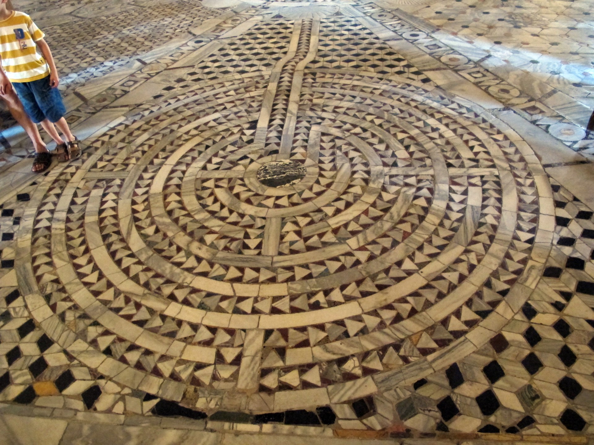 Basilica San Vitale, Ravenna;labyrinth