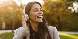 Les podcasts à écouter pour prendre soin de son couple
