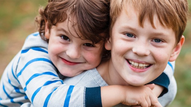 BROTHERS, SMILE, HAPPY
