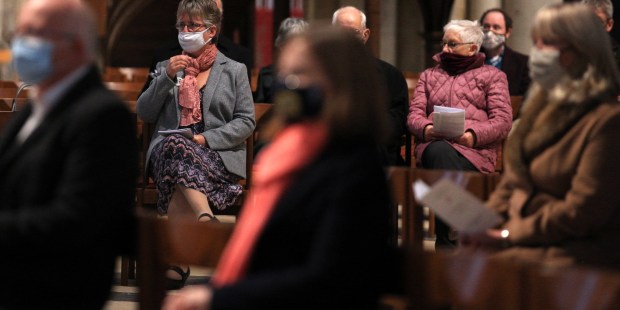 WEB2-MASS-CHURCH-UNITED KINGDOM-AFP-000_8TD22J.jpg