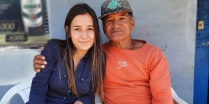 Abandonnée dans une décharge, María pardonne à ses parents