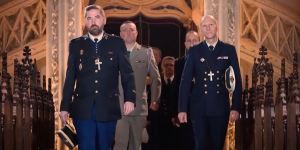 Dieu seul suffit, quatre padrés unissent leurs voix pour louer Dieu