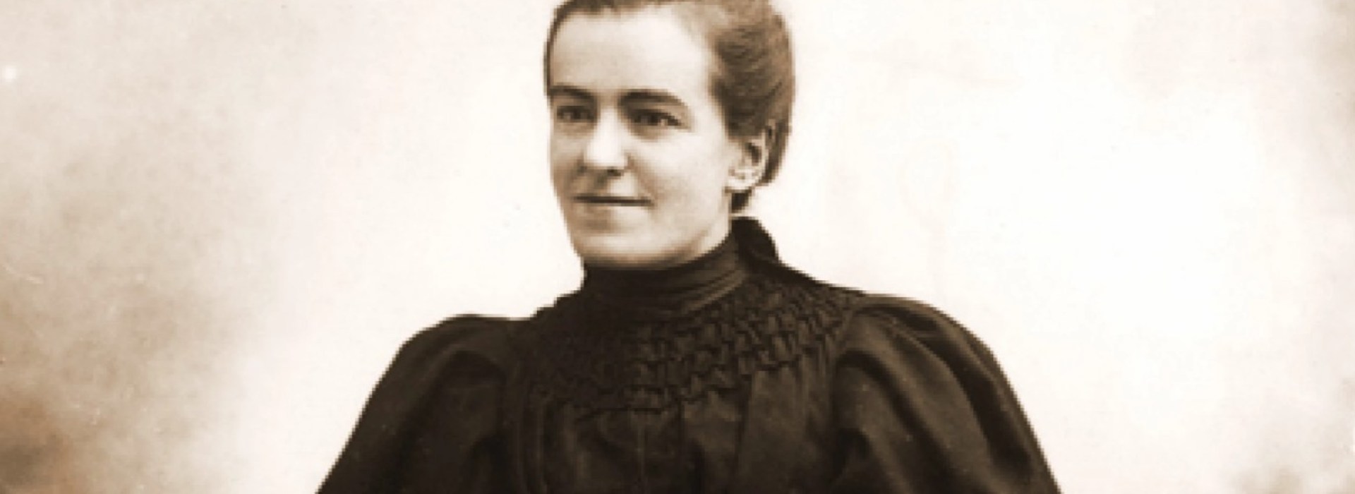 LEONIE-MARTIN.