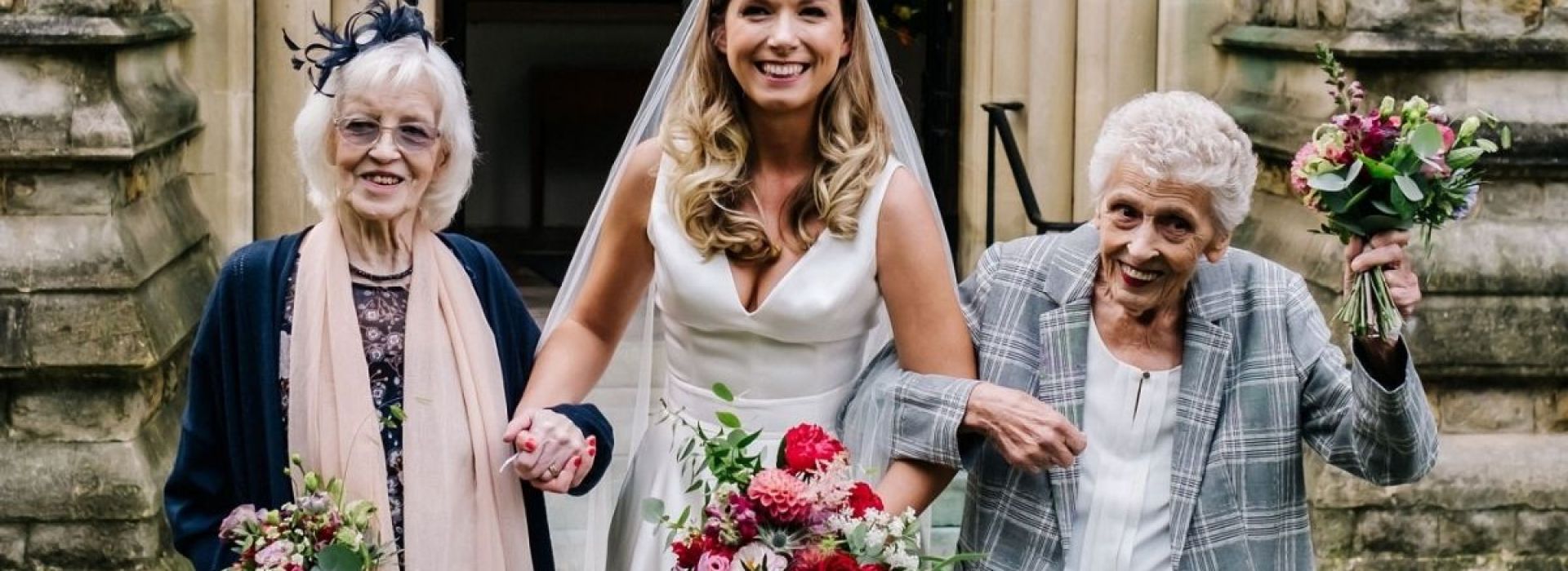 Megan-Kennedy-et-ses-grand-meres.jpg