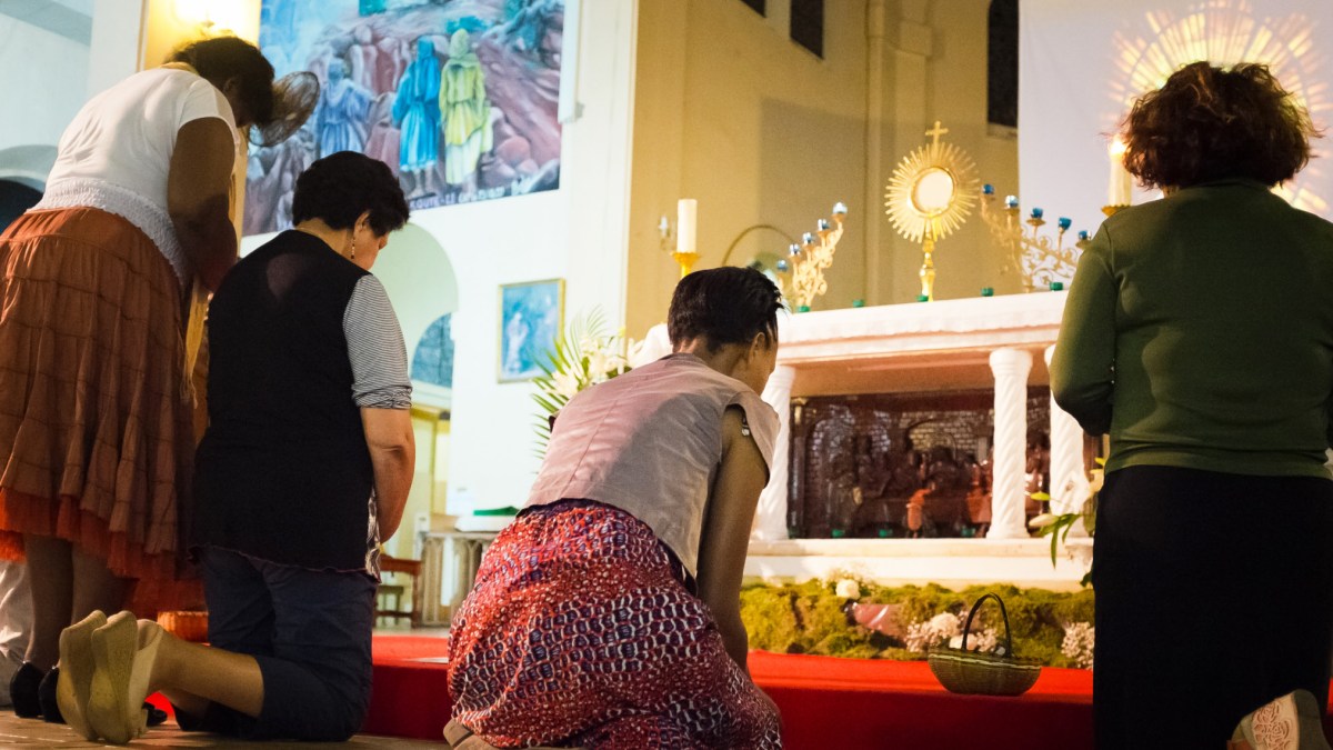 web3-pray-holy-sacrement-jean-matthieu-gautierciric.jpg
