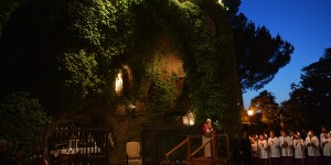 Lourdes, le sanctuaire préféré des papes ?