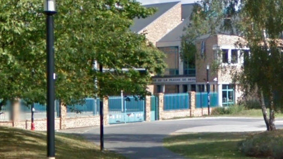 LYCEE-TRAPPES.jpg