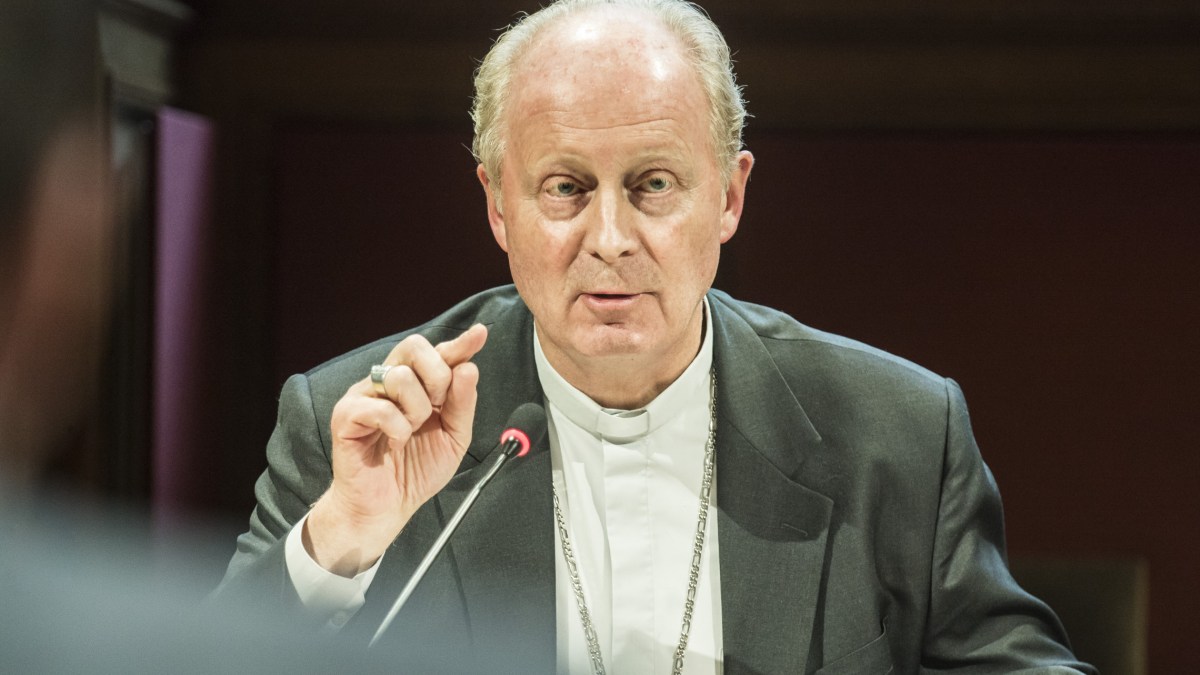 Mgr-Luc-Crepy.jpg