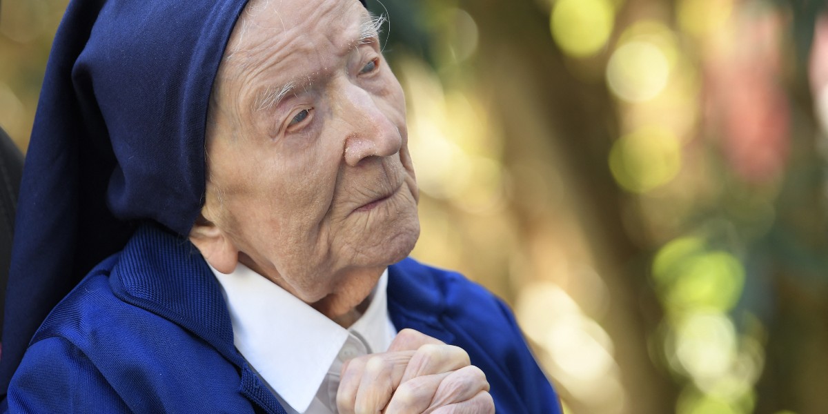 118 Ans Joyeux Anniversaire Sœur Andre