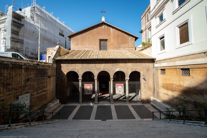 Les stations du carême (1/42) WEB2-AMSV05MAR21-Basilica-di-San-Vitale-Valeria-Gervasio-e-Protasio-in-Fovea-Antoine-Mekary-ALETEIA-AM_7195