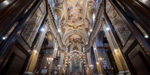 Les Saints-Apôtres, une basilique dédiée aux saints Philippe et Jacques
