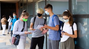 Vaccination des enfants : les questions que les parents se poseront cet été