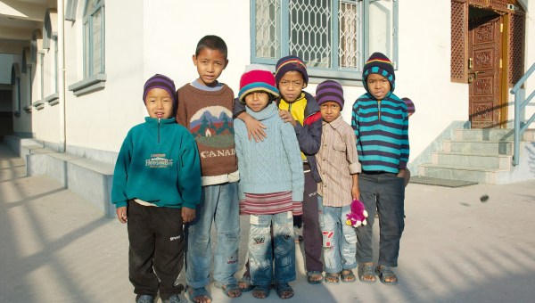WEB2-NEPAL-ORPHANS-shutterstock_63931303.jpg