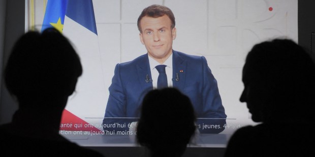 WEB2-EMMANUEL MACRON-AFP000_97666B.jpg