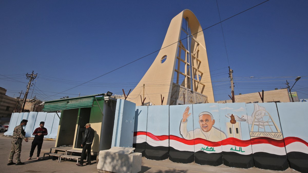 Cathédrale_syriaque_catholique_Notre-Dame-de-lIntercession_de_Bagdad_.jpg