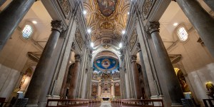 Sainte-Croix-de-Jérusalem, l&#8217;église des reliques de la Passion