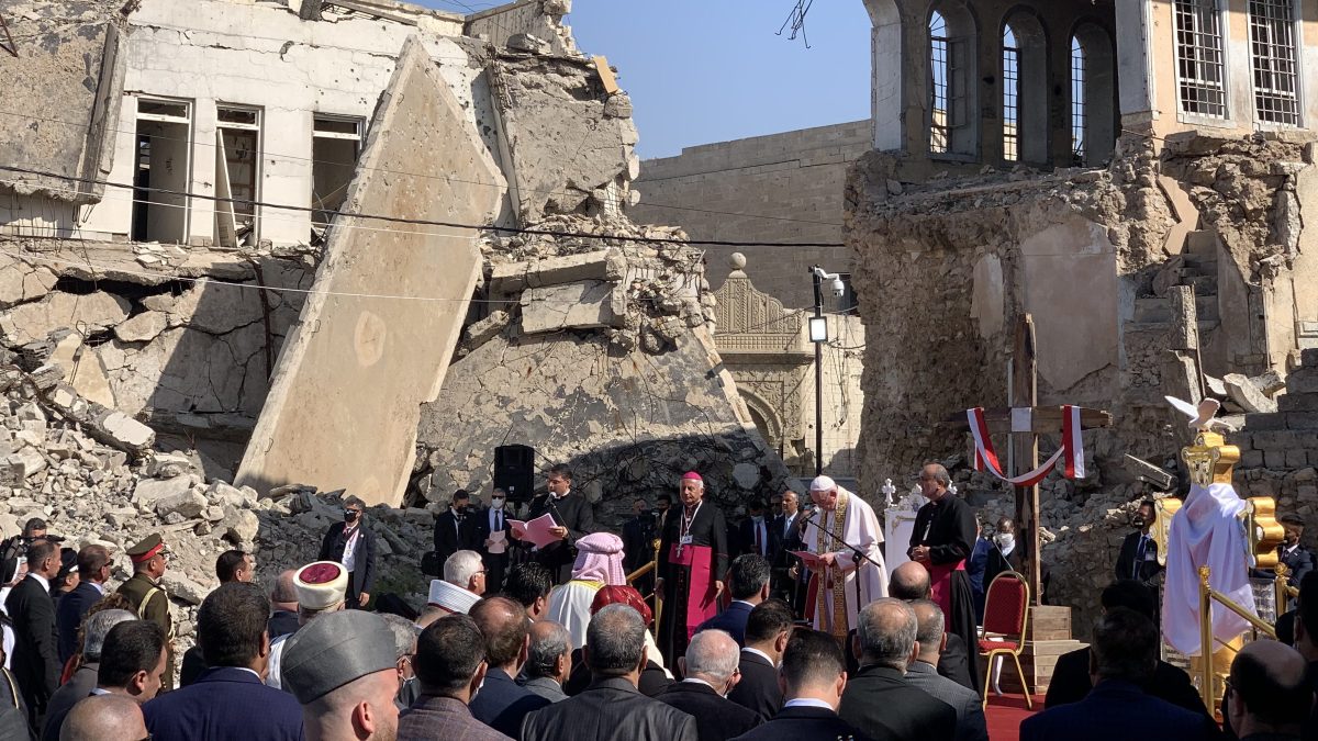 WEB2-POPE-FRANCIS-MOSSOUL-ARTHUR-HERLIN