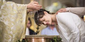 Boom catéchuménal : vers une Église de convertis ?