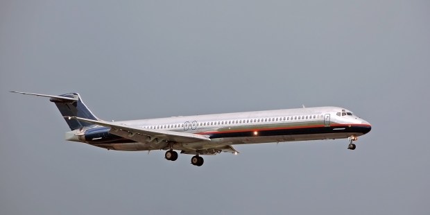 WEB2-PLANE-shutterstock_1733919.jpg