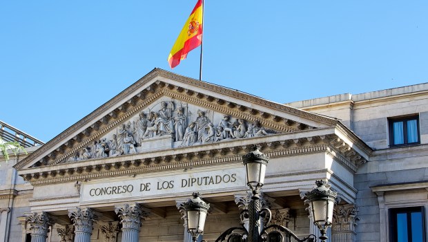 WEB2-SPANISH PARLIAMENT-shutterstock_26299093.jpg